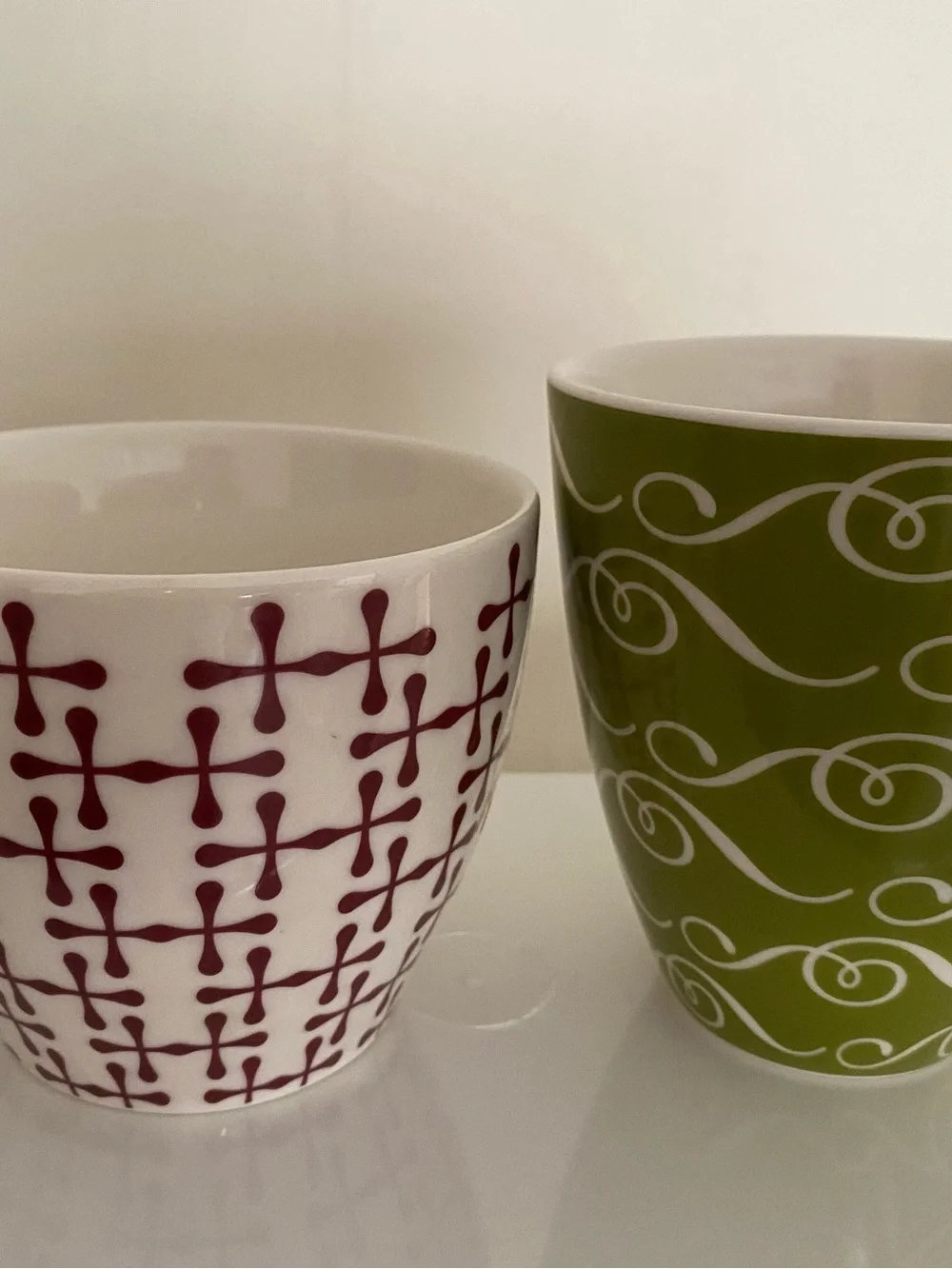 Starbucks Nesting Ceramic Cups Teacups Mugs 2010 8oz Each Handleless set of 2